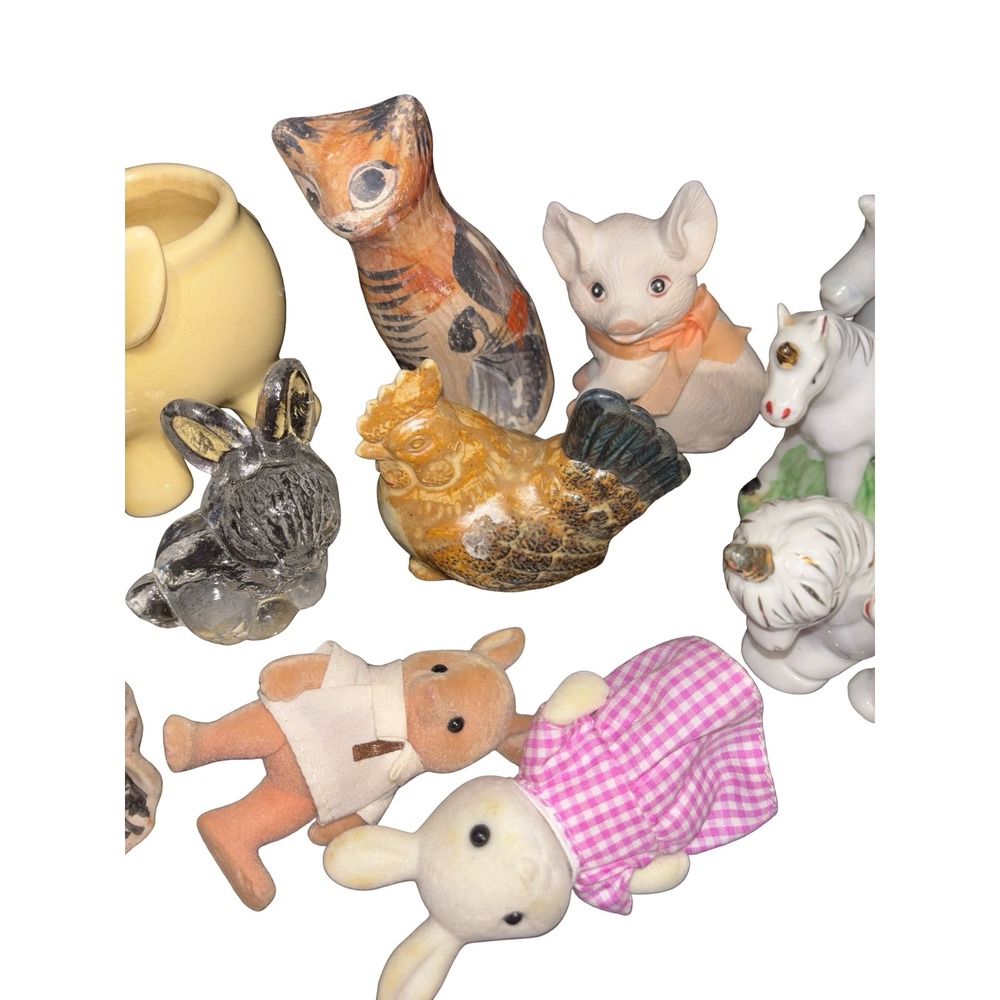 Vintage Modern Trinket Lot Ceramic Animals Glass Figurines Souvenir Cards 25pc - Picture 3 of 7